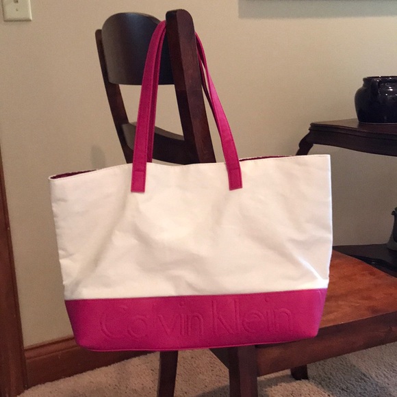 Calvin Klein tote - Picture 1 of 6